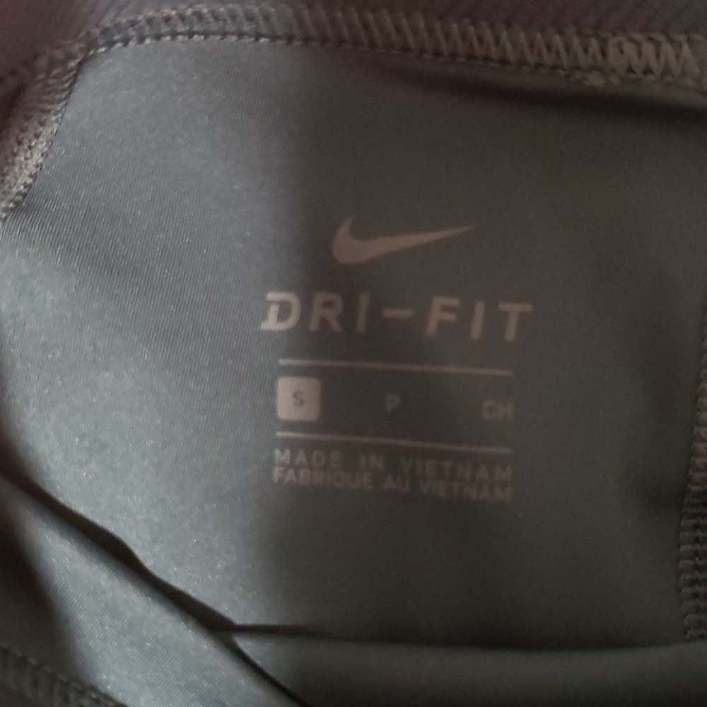 Nike shorts - Picture 5 of 6